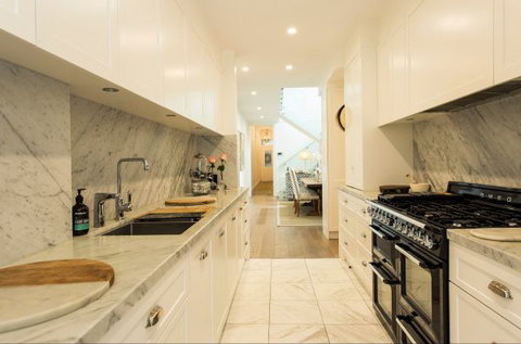 Stylish Interiors In The Bay - New Castle Holiday 4