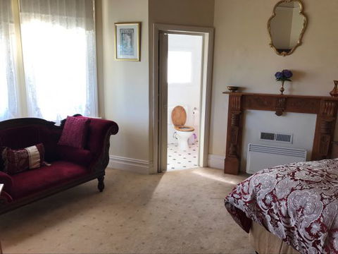 Stanley Guest House - New Castle Holiday 2