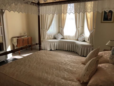 Stanley Guest House - New Castle Holiday 5