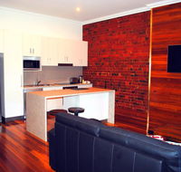 Sublime Spa Apartments on Murphy - New Castle Holiday