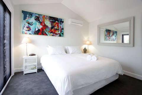 Tannin Apartment - New Castle Holiday 1