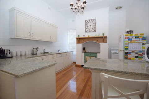 The Provincial Bed & Breakfast - New Castle Holiday 1