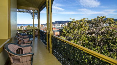 The Corinda Collection - New Castle Holiday 3