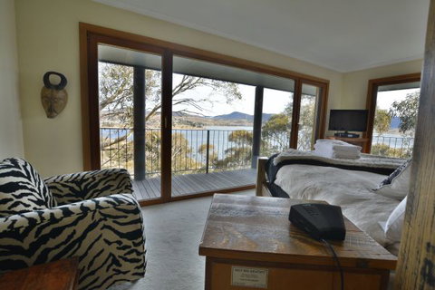 The Point Jindabyne - New Castle Holiday 0