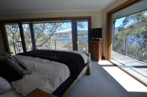 The Point Jindabyne - New Castle Holiday 1