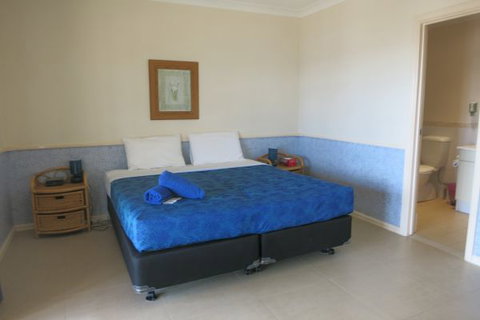 The Sunset - New Castle Holiday 2