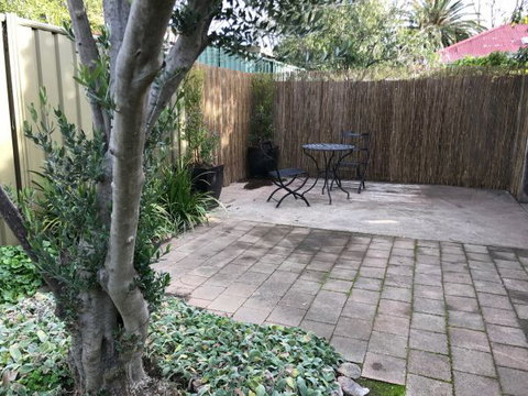 Townhouse On Deas - New Castle Holiday 1