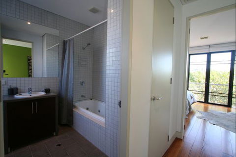 Two Five Zero / Richmond - New Castle Holiday 7
