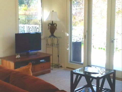 Via Bella Vista - New Castle Holiday 7