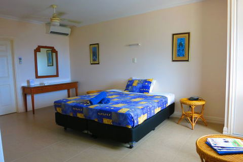 VQ3 Lodge - New Castle Holiday 2