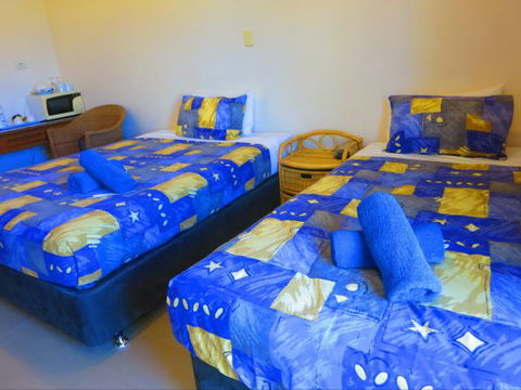 VQ3 Lodge - New Castle Holiday 3