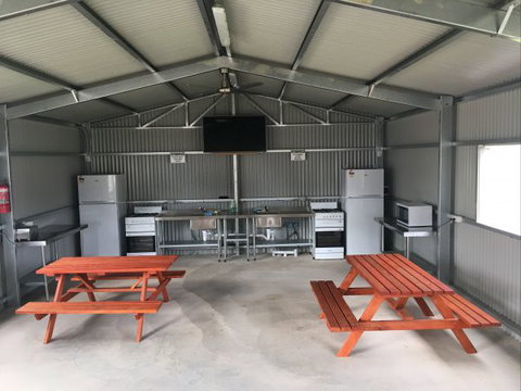 Waikerie Holiday Park - New Castle Holiday 2