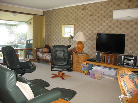 100 Gold Coast Drive, Carrickalinga - New Castle Holiday 3