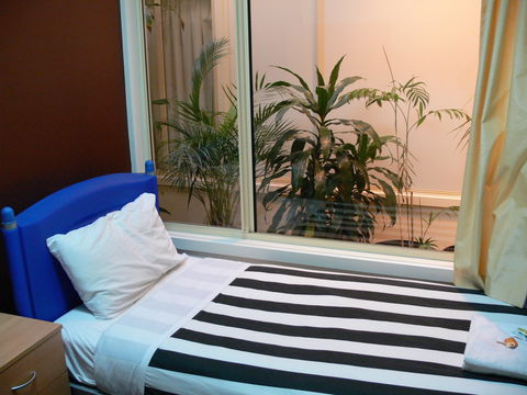 109 Flashpackers - New Castle Holiday 5