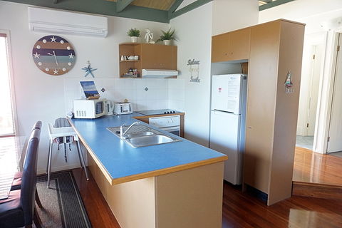 6 Point Lookout Beach Resort - New Castle Holiday 4