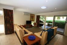 Sea Wise Peninsula Holiday Accommodation - New Castle Holiday 2