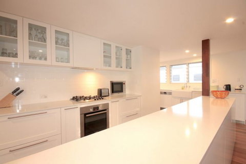 Cavvanbah Seaside Cottage - New Castle Holiday 4