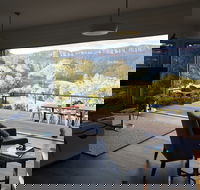 Amaroo Valley Springs - New Castle Holiday