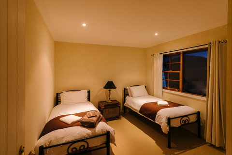 Barrington Hideaway- River Cottages - New Castle Holiday 3