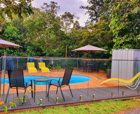 Beerwah Motor Lodge - New Castle Holiday 7
