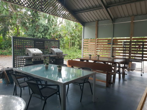 Beerwah Motor Lodge - New Castle Holiday 8