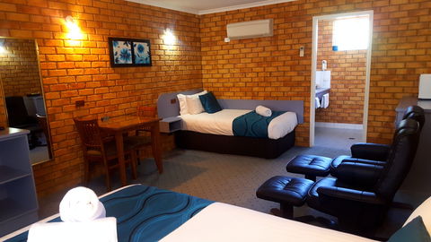 Centrepoint Motel - New Castle Holiday 4