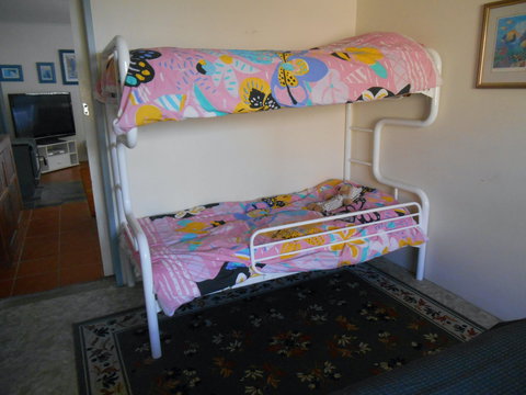 Edith's - New Castle Holiday 7