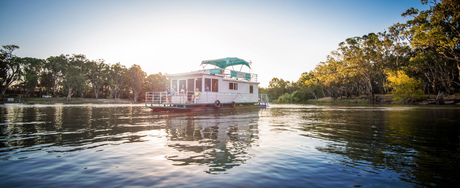 Deniliquin NSW New Castle Holiday