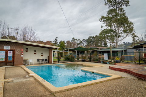 Eildon Riverside Holiday Park - New Castle Holiday 7