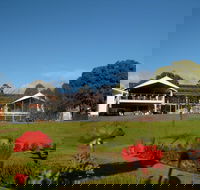 Elington Manor - New Castle Holiday