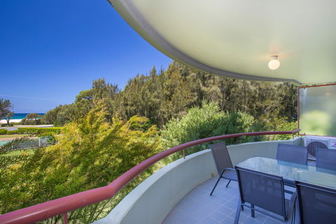 Fathoms 6 - New Castle Holiday 0