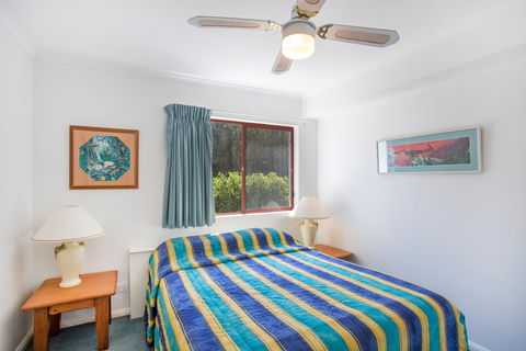 Fathoms 6 - New Castle Holiday 5