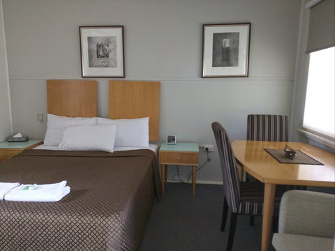 Glenwood Tourist Park And Motel - New Castle Holiday 1