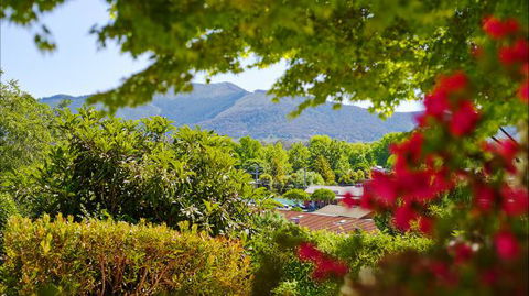 Greatview Holiday Spa Retreat For Couples - New Castle Holiday 0