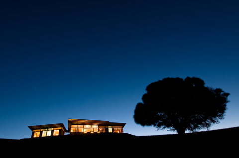 Headland On Kangaroo Beach - New Castle Holiday 9