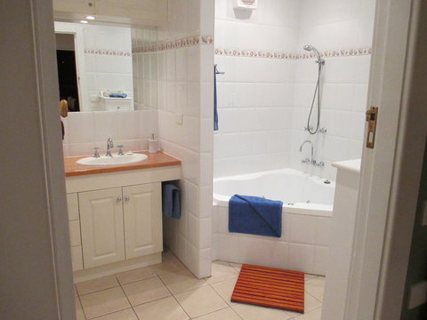 Iona Cottage - New Castle Holiday 4