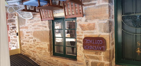 Lavender Cottage Bed And Breakfast Accommodation - New Castle Holiday 1
