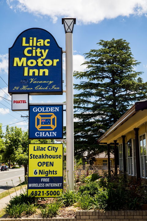Lilac City Motor Inn And Steakhouse - New Castle Holiday 7