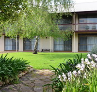 Coonawarra Motor Lodge - New Castle Holiday