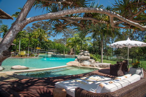 Makepeace Island - Sir Richard Branson's Australian Home - New Castle Holiday 0