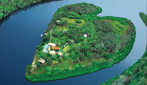 Makepeace Island - Sir Richard Branson's Australian Home - New Castle Holiday 6