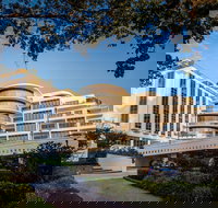 Mantra Charles Hotel - New Castle Holiday