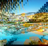 Mantra on Salt Beach - New Castle Holiday