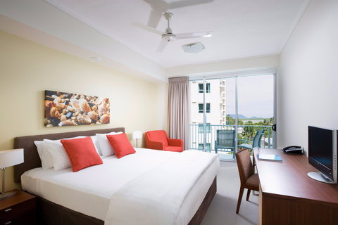 Mantra Trilogy - New Castle Holiday 6