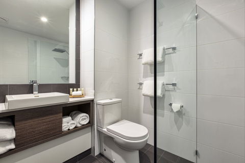 Mercure Sunshine Coast Kawana Waters - New Castle Holiday 6