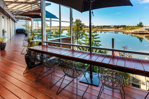 Mercure Sunshine Coast Kawana Waters - New Castle Holiday 8