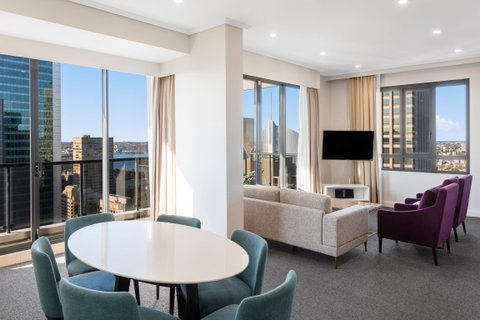 Meriton Suites Pitt Street - New Castle Holiday 3