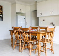 Moose and Mimis Accommodation - New Castle Holiday