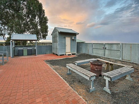 Mungo Shearers' Quarters - New Castle Holiday 0