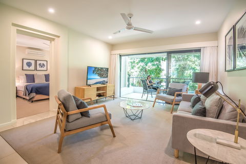 Noosa Springs Golf And Spa Resort - New Castle Holiday 0